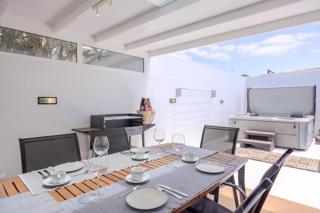 Villa Kakariko Playa Honda  Extérieur photo